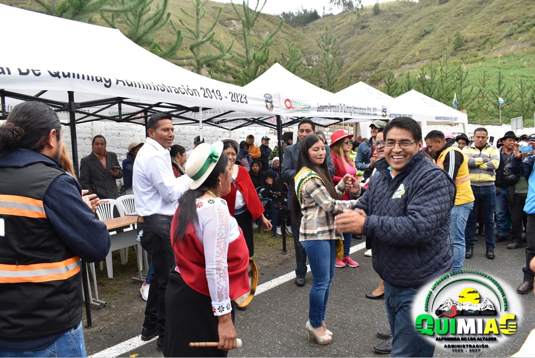 Señalización vial límite Quimiag y Cubijíes" 