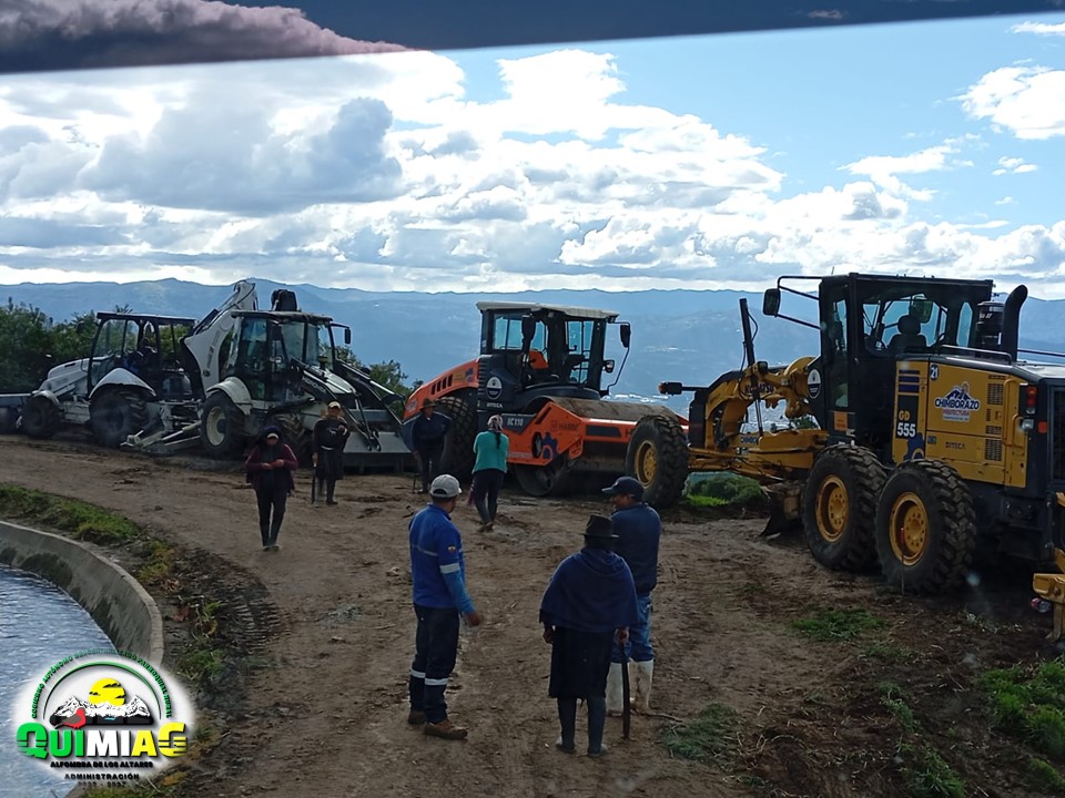 Limpieza En La Plataforma Del Canal De Riego En Las Comunidades De Guntus, Guzo, Llulluchi