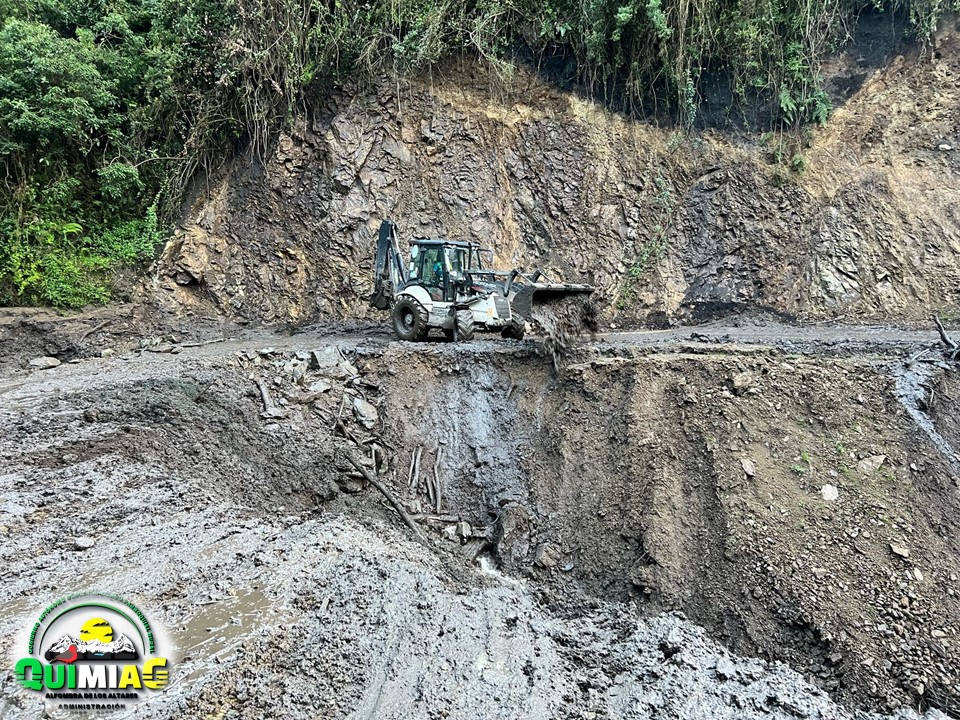 Limpieza De Los Derrumbes En La Vía La Bocatoma Y En La Comunidad De Toldo