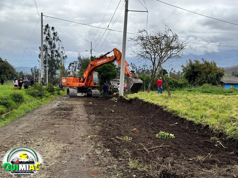 Avanza la ampliación del anillo vial en el Barrio Cuncun con apoyo del GAD Quimiag y la Prefectura de Chimborazo