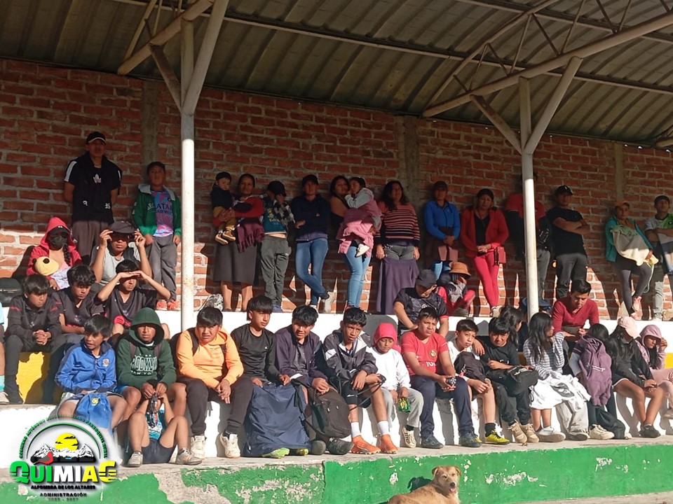 GAD Quimiag y Municipio de Riobamba inauguran Escuela de Fútbol Parroquial para niñas y niños